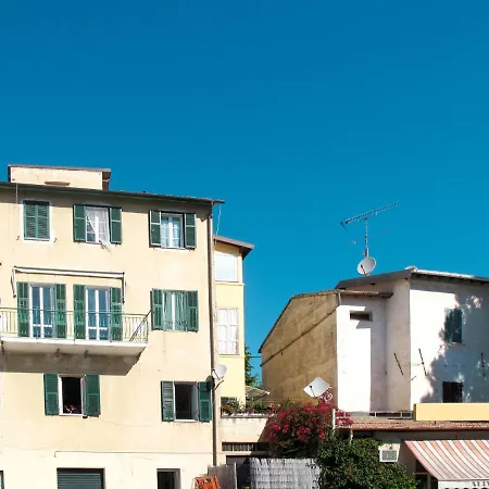 Roma - Slr219 By Interhome